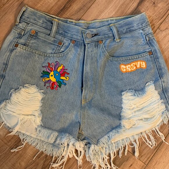 Custom Vintage 505 Levi Denim Shorts Hippie Size 2 FITS BIGGER - Picture 4 of 4